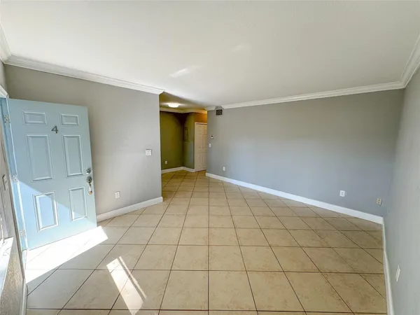 $149,000 | 1925 Madison Street, Unit 4, Hollywood, FL 33020