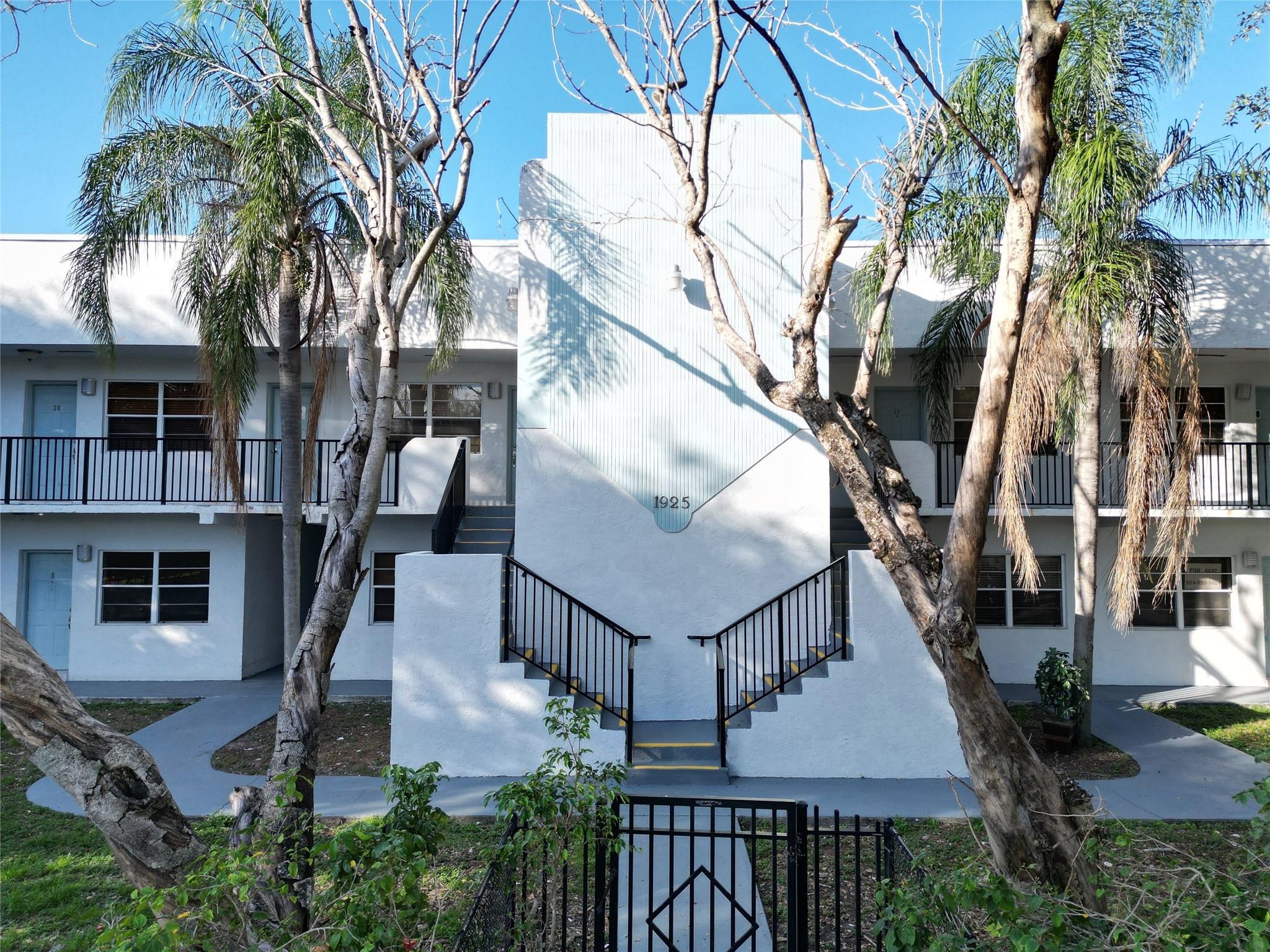 1925 Madison Street, Unit 4 Hollywood, FL 33020 - Photo 11 of 11 Photo 11
