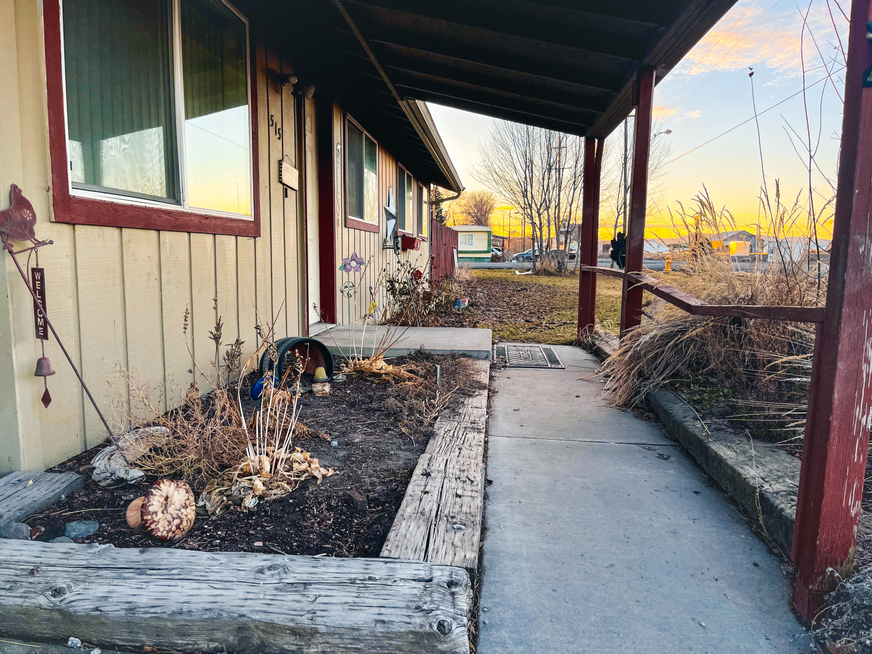 515 East 3rd Street Merrill, OR 97633 - Photo 5 of 37 233000A7-4927-49BA-8E1C-0444A8394A3F