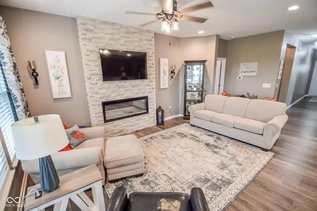 $308,000 | 4647 Bethel Cove Drive, Indianapolis, IN 46239