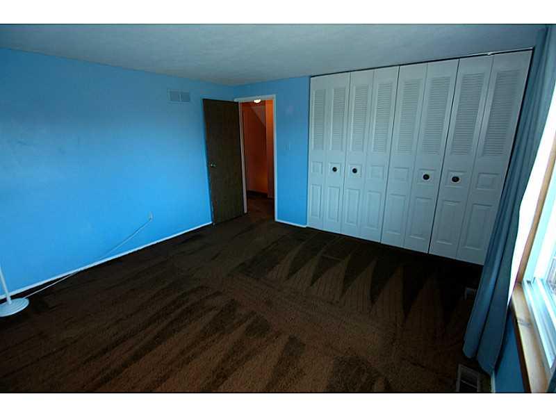 105 Phillips Lane McKees Rocks, PA 15136 - Photo 14 of 22 Bedroom.