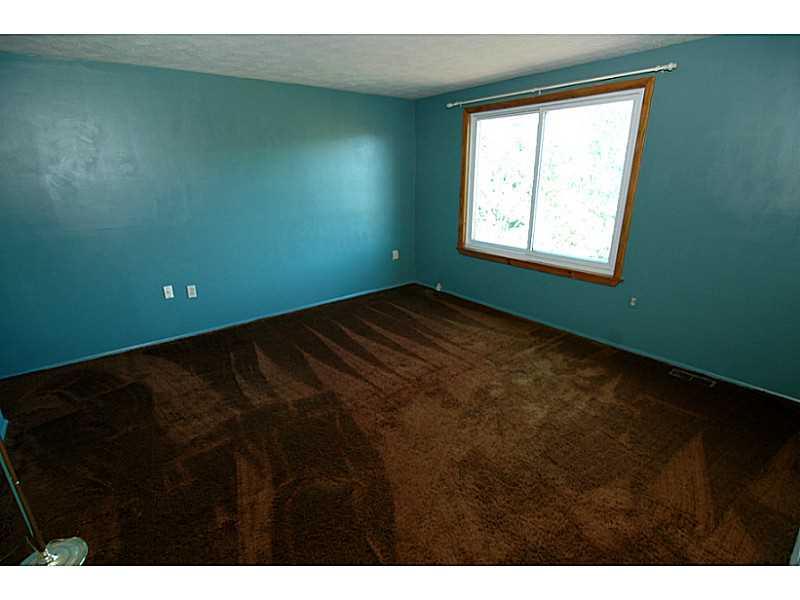 105 Phillips Lane McKees Rocks, PA 15136 - Photo 10 of 22 Master Bedroom.