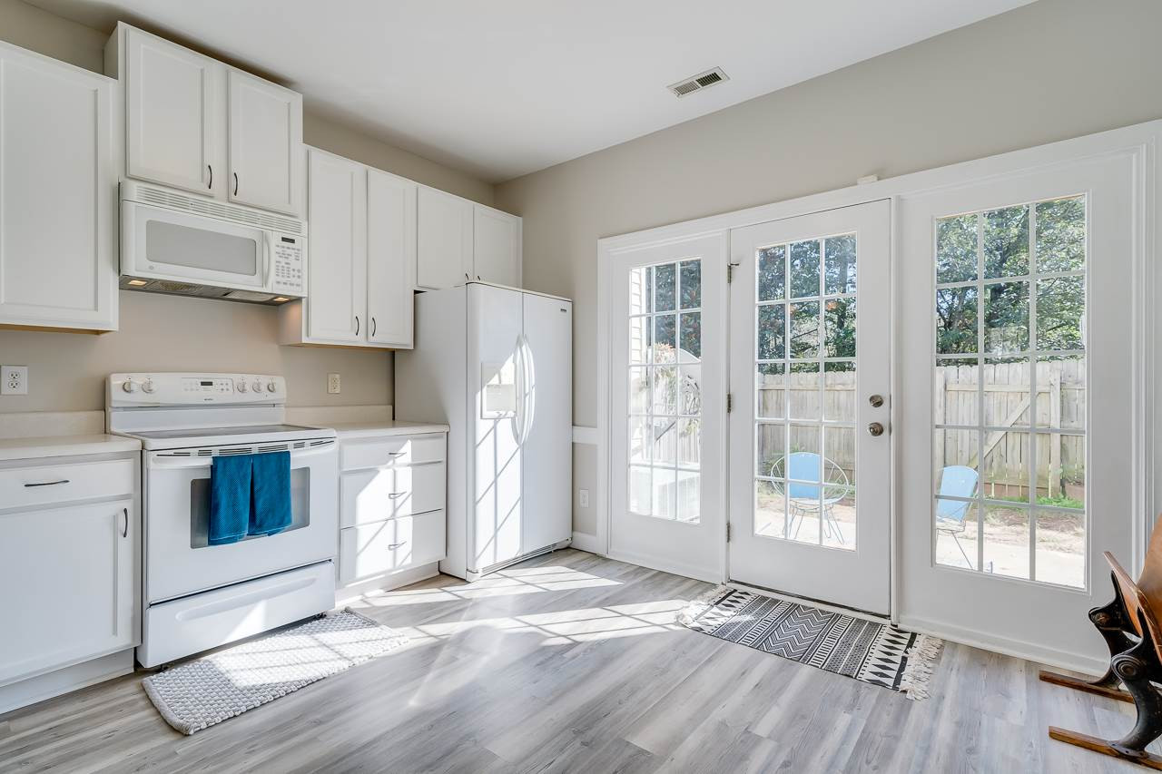 805 Rothshire Court Raleigh, NC 27615 - Photo 5 of 19 Photo 5
