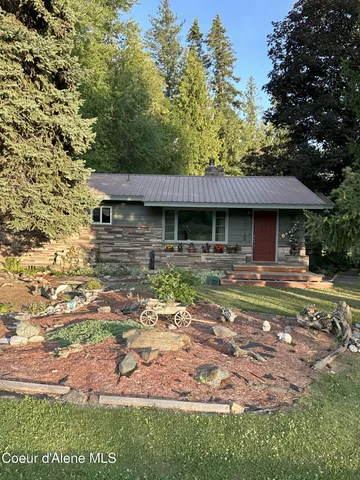 $469,900 | 203 3rd Street, Dover, ID 83825