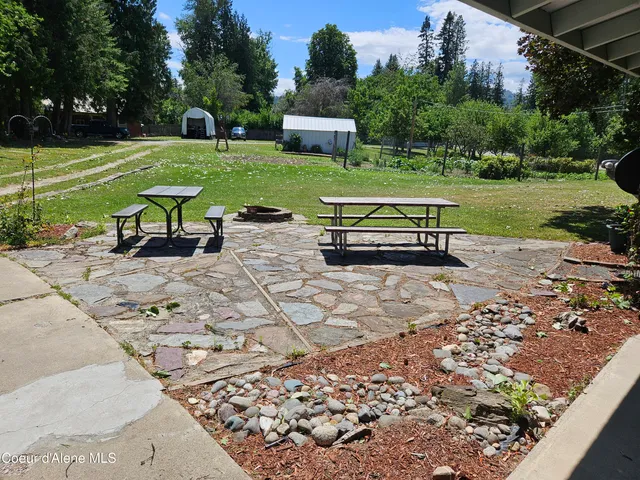 $469,900 | 203 3rd Street, Dover, ID 83825