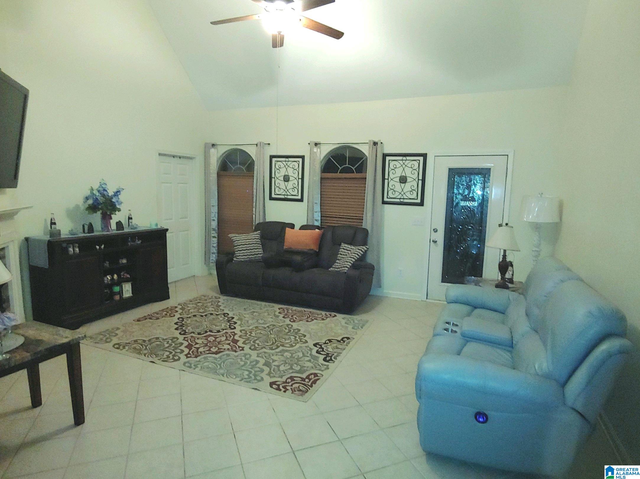 150 Chinaberry Lane Alabaster, AL 35114 - Photo 4 of 16