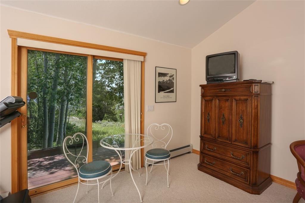 99 M Road Silverthorne, CO 80498 - Photo 17 of 33 a view of a livingroom with furniture