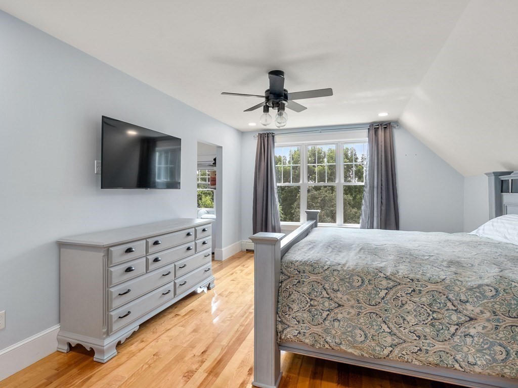 39 Narragansett Avenue Worcester, MA 01607 - Photo 17 of 31