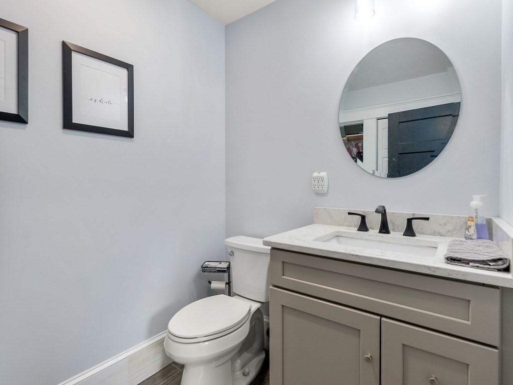 39 Narragansett Avenue Worcester, MA 01607 - Photo 21 of 31