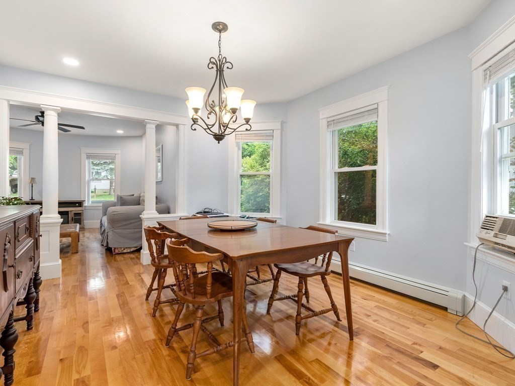 39 Narragansett Avenue Worcester, MA 01607 - Photo 9 of 31