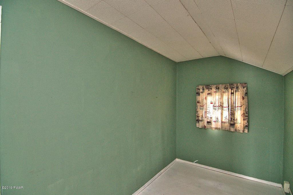 82 West Shore Road Waymart, PA 18472 - Photo 34 of 40