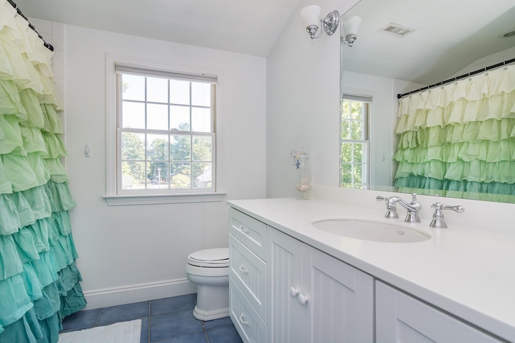 15 River Glen Road Wellesley, MA 02481 - Photo 15 of 22