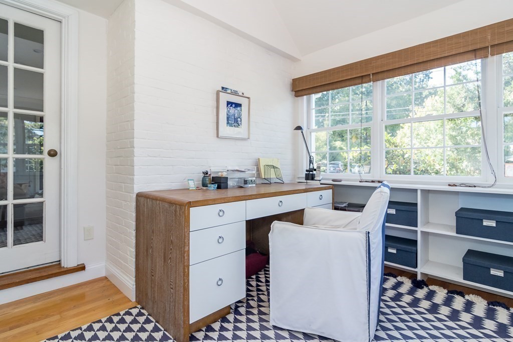 15 River Glen Road Wellesley, MA 02481 - Photo 9 of 22