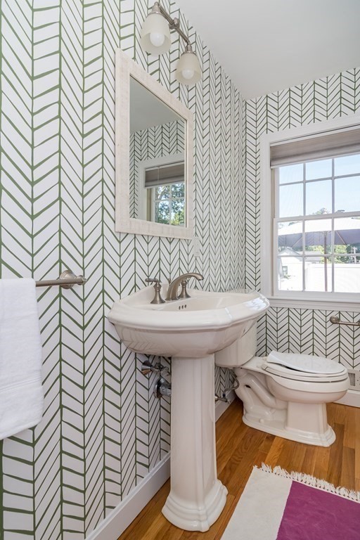 15 River Glen Road Wellesley, MA 02481 - Photo 10 of 22