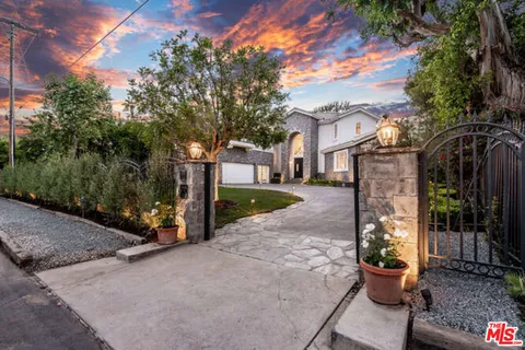$10,295,000 | 11797 Chaparal Street, Los Angeles, CA 90049