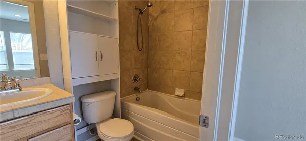 $2,500 | 832 Sunrise Drive, Lochbuie, CO 80603