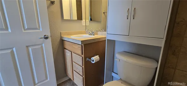 $2,500 | 832 Sunrise Drive, Lochbuie, CO 80603