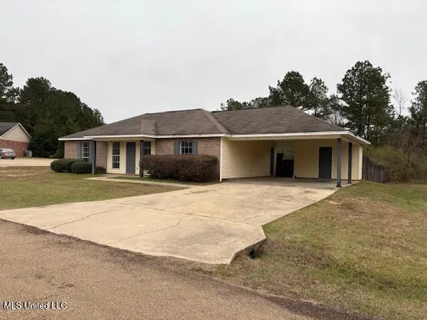 $149,000 | 108 Woodgate Drive Northeast, Magee, MS 39111