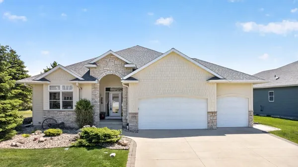 $850,000 | 4063 Autumn Lake Court Southwest, Rochester, MN 55902