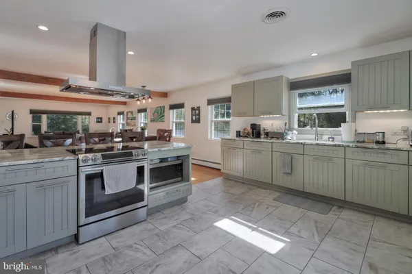 $1,250,000 | 713 Ardsley Court, Yardley, PA 19067