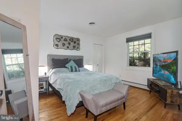 $1,250,000 | 713 Ardsley Court, Yardley, PA 19067