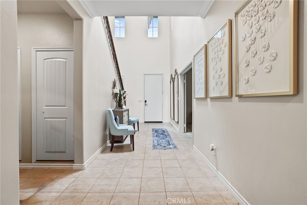 16483 Minneola Avenue Riverside, CA 92503 - Photo 4 of 32