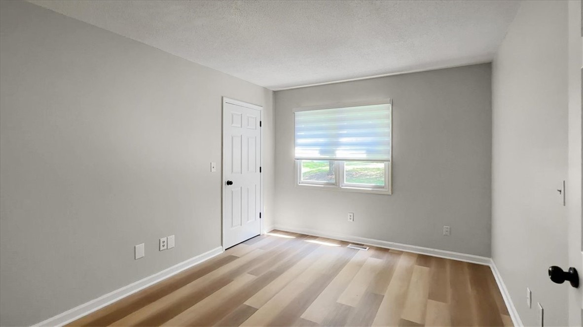 2017 Crystal Bay Court Seneca, SC 29672 - Photo 21 of 39 3rd bedroom
