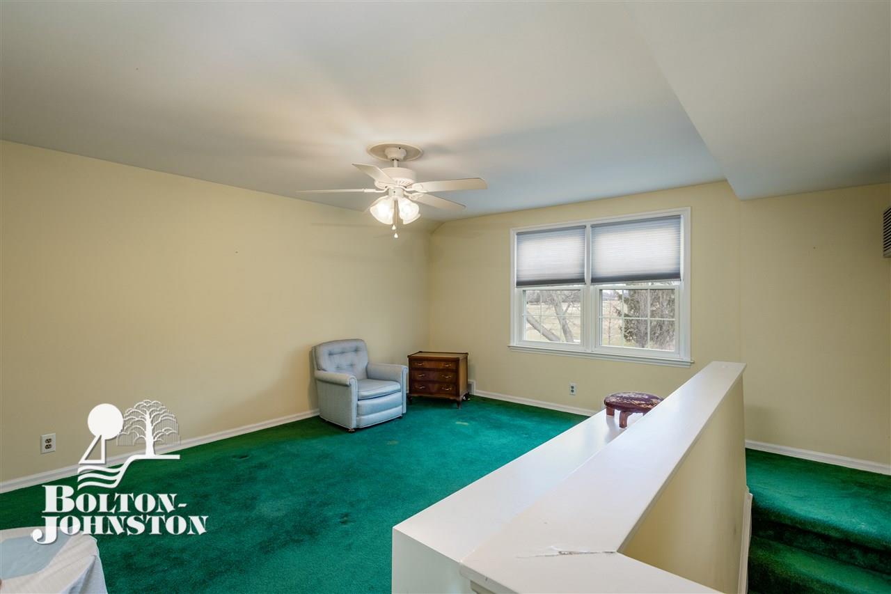 376 Moross Road Grosse Pointe, MI 48236 - Photo 41 of 62 Great getaway area