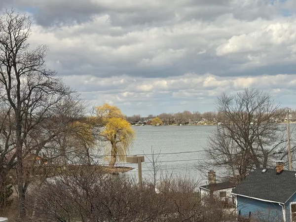 $2,300 | 24408 75th Street, Salem, WI 53168