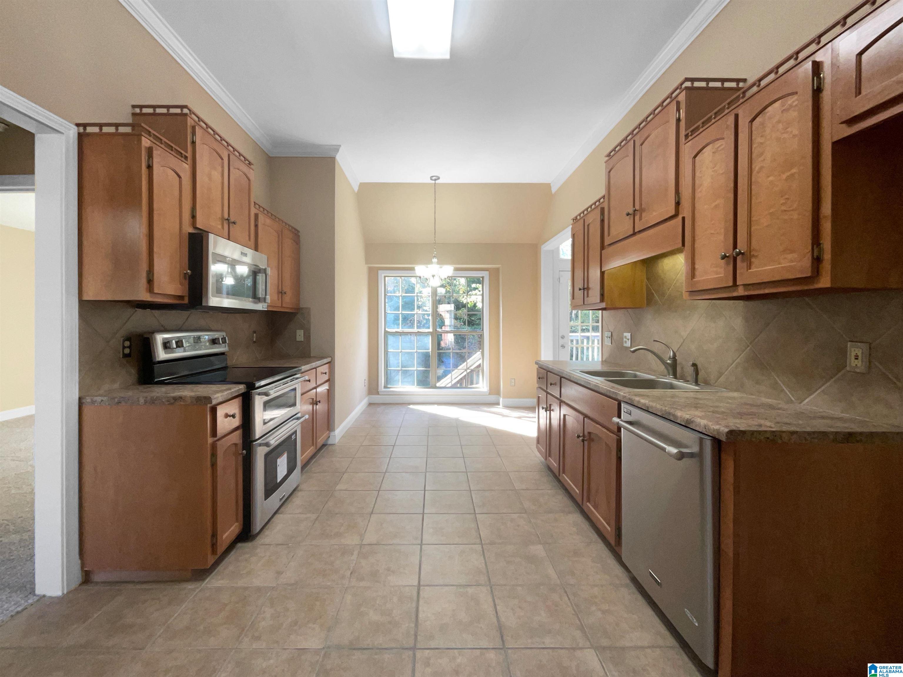 5317 Summerset Way Bessemer, AL 35022 - Photo 4 of 20