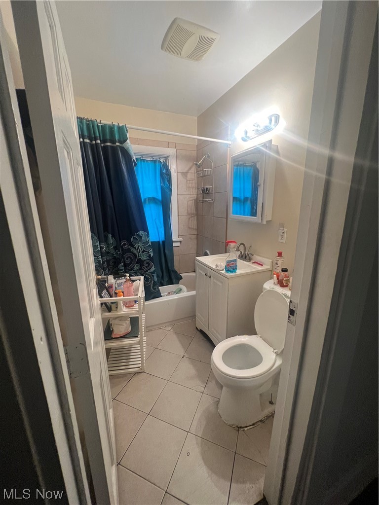 924 Helmsdale Road Cleveland Heights, OH 44112 - Photo 9 of 14