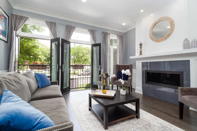 $1,499,999 | 2847 West Division Street, Chicago, IL 60622