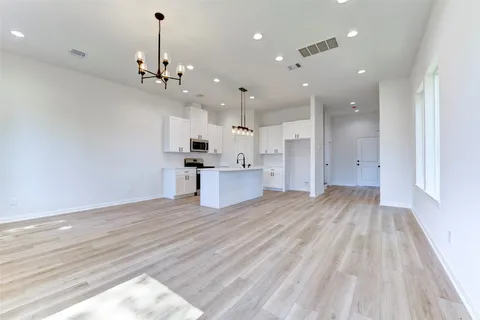 $335,000 | 6809 Paris Street, Houston, TX 77021