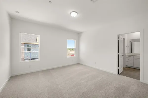 $379,000 | 5712 Lakeview Drive, Watauga, TX 76148