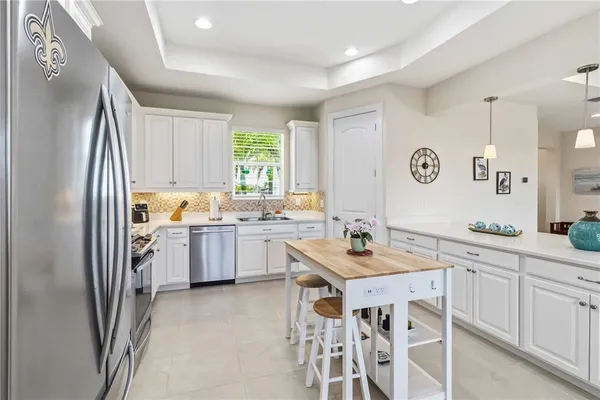 $555,000 | 834 Birdie Way, Apollo Beach, FL 33572