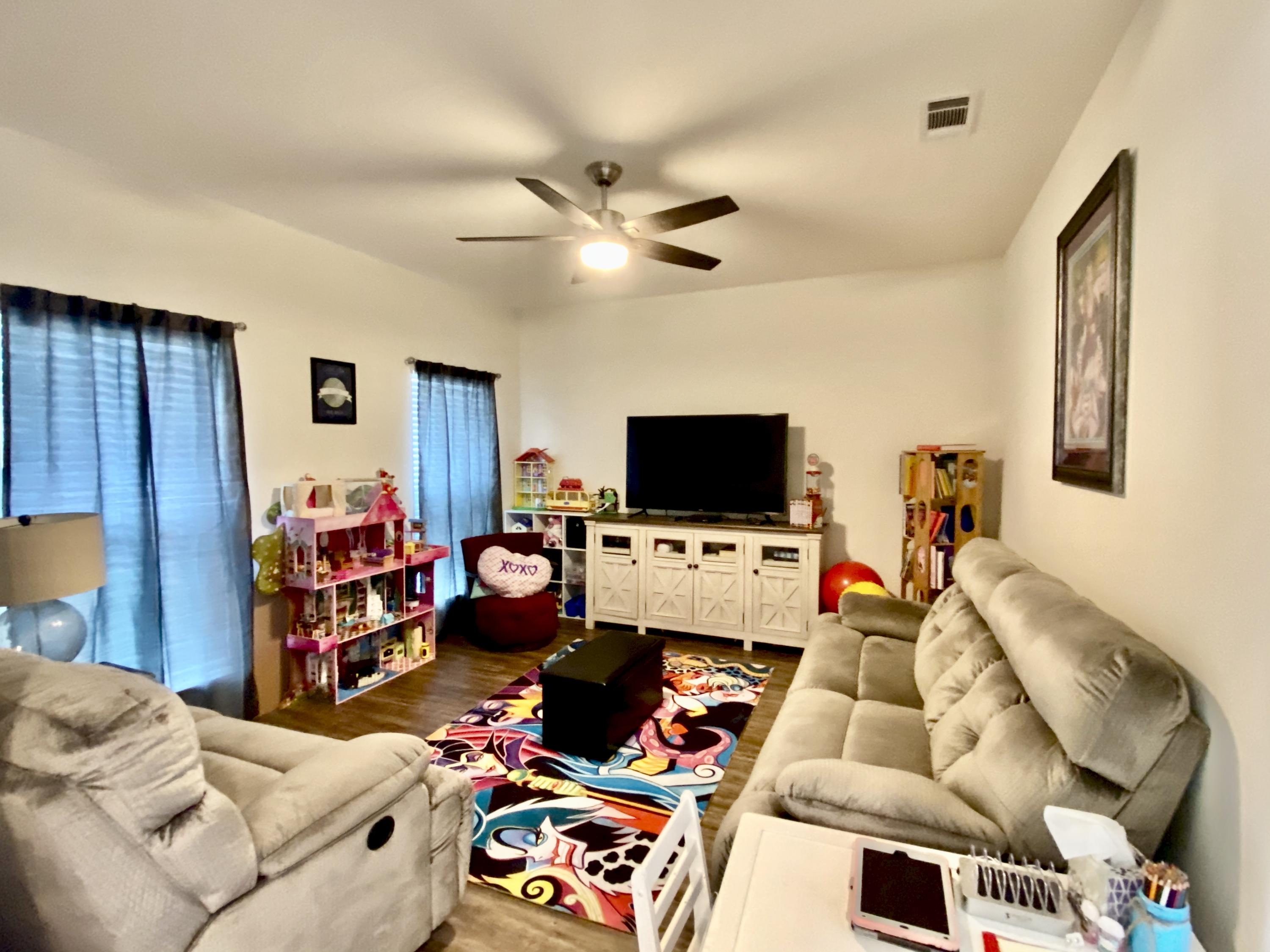 325 Merlin Court Crestview, FL 32539 - Photo 14 of 44 Gallery Image 14