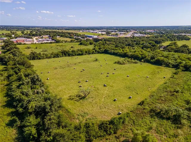 $3,600,000 | 1866 East Washington Street, Stephenville, TX 76401