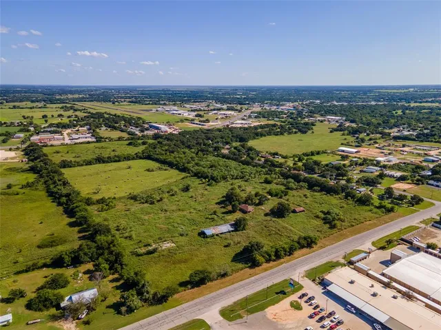 $3,600,000 | 1866 East Washington Street, Stephenville, TX 76401