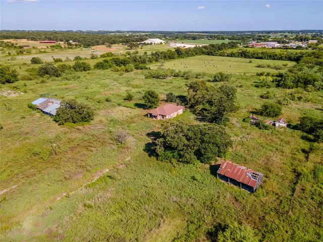 $3,600,000 | 1866 East Washington Street, Stephenville, TX 76401