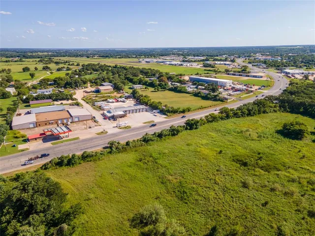 $3,600,000 | 1866 East Washington Street, Stephenville, TX 76401
