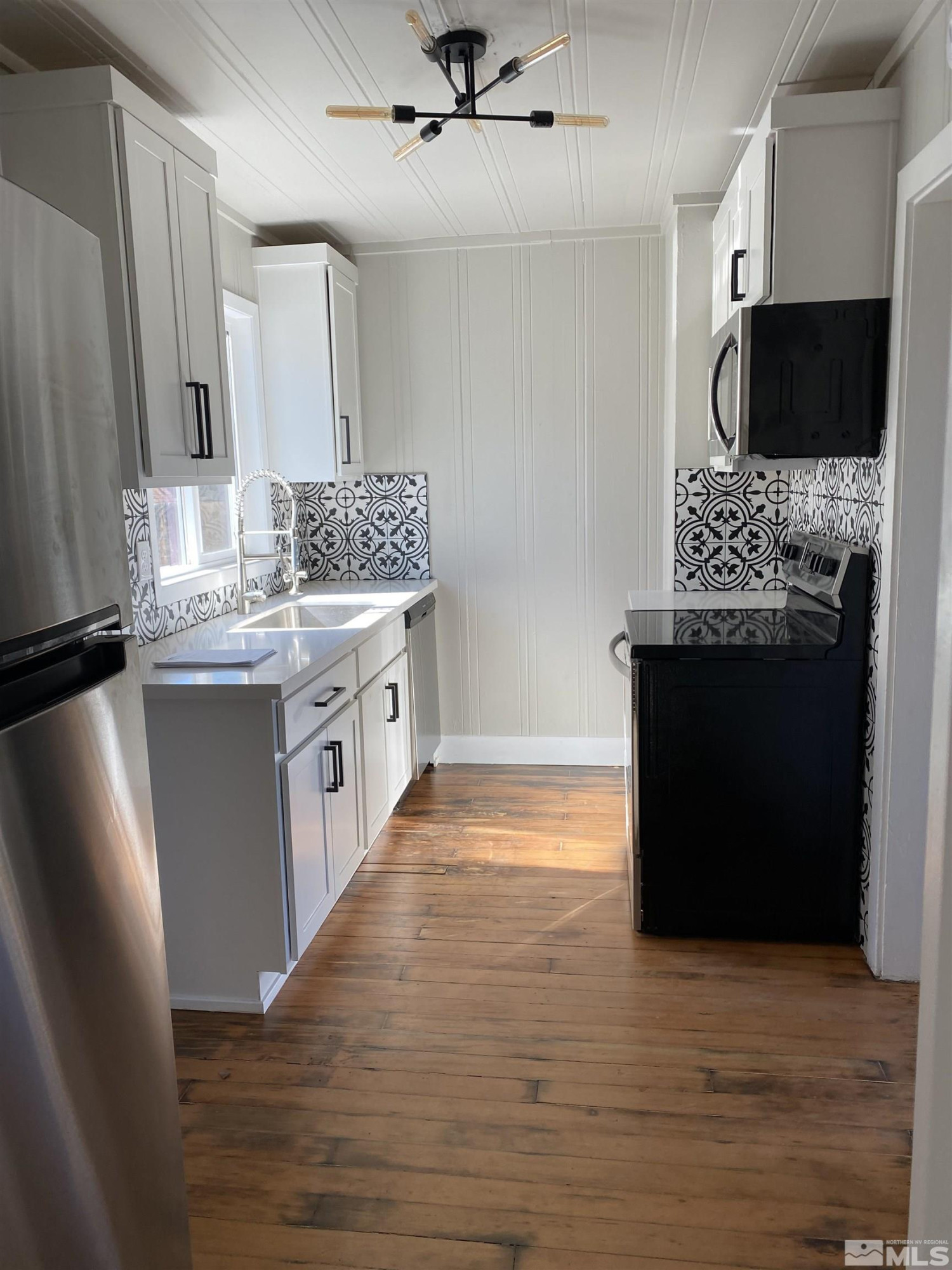 210 Cheney Street Reno, NV 89502 - Photo 7 of 20 Photo 7