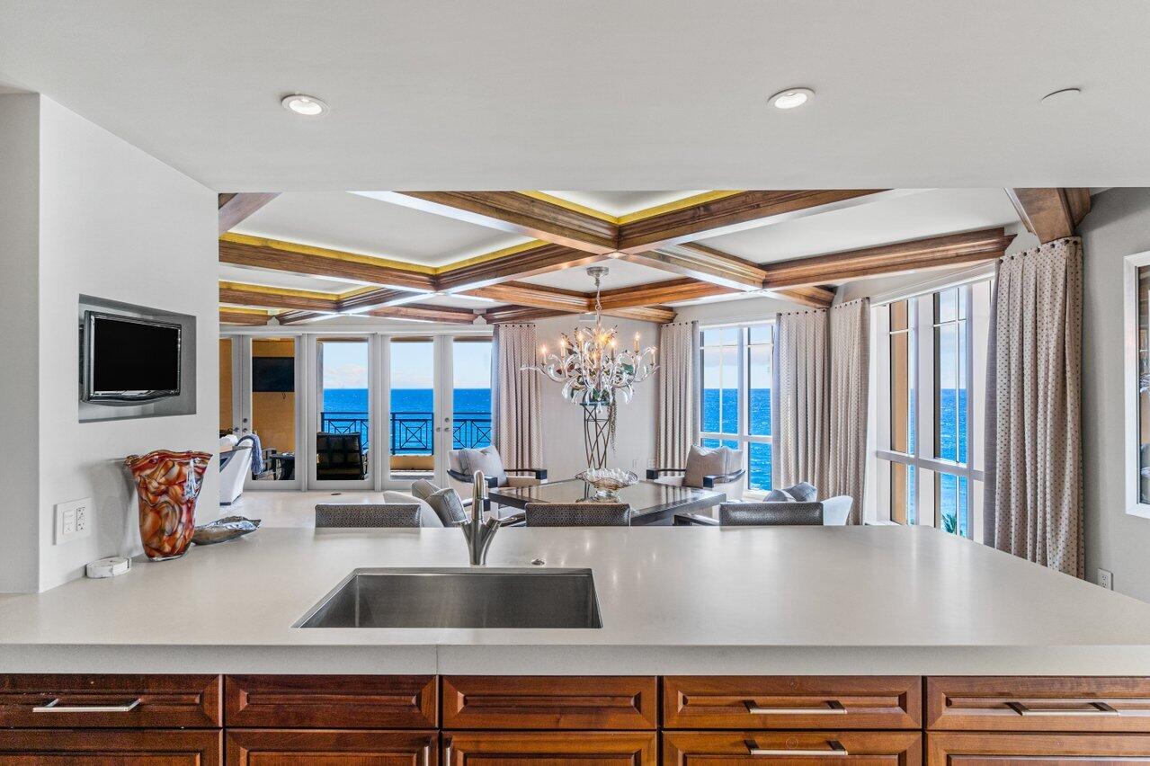 400 South Ocean Boulevard, Unit 9 Boca Raton, FL 33432 - Photo 11 of 40 050-400SouthOceanBoulevard-BocaRaton-FL-