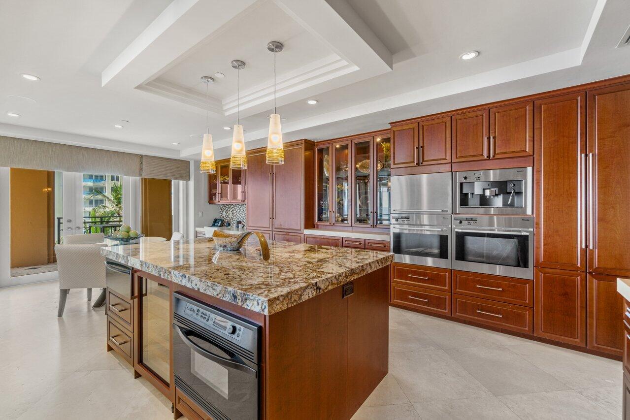 400 South Ocean Boulevard, Unit 9 Boca Raton, FL 33432 - Photo 12 of 40 011-400SouthOceanBoulevard-BocaRaton-FL-