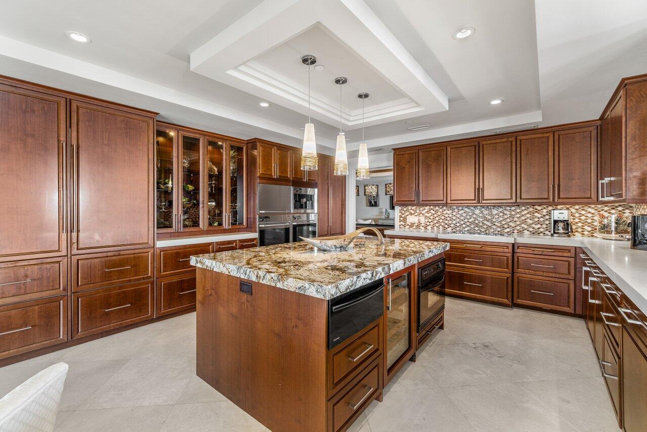 400 South Ocean Boulevard, Unit 9 Boca Raton, FL 33432 - Photo 10 of 40 010-400SouthOceanBoulevard-BocaRaton-FL-