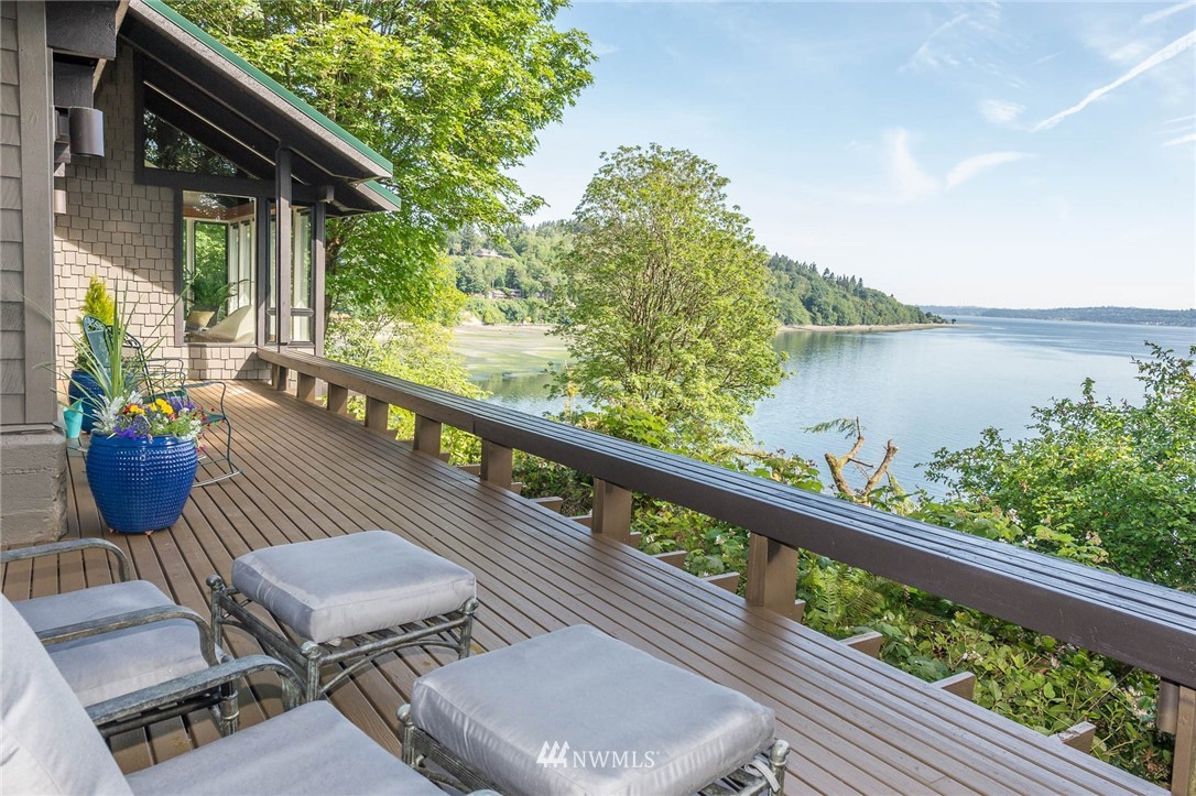 8436 Southwest Soper Road Vashon, WA 98070 - Photo 1 of 25