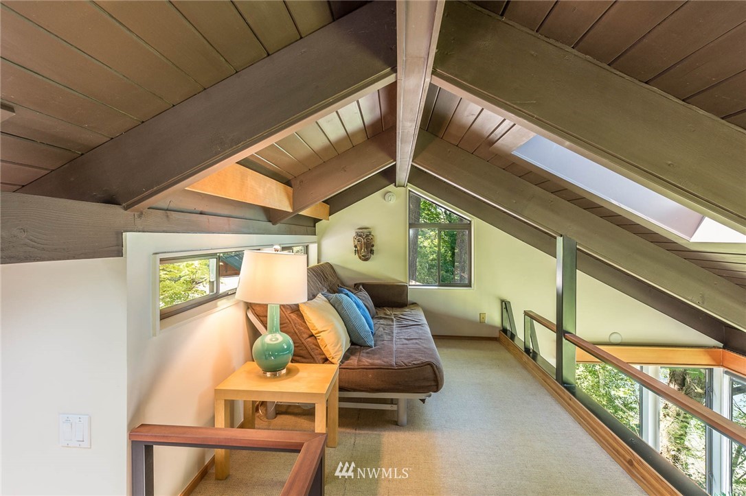 8436 Southwest Soper Road Vashon, WA 98070 - Photo 12 of 25