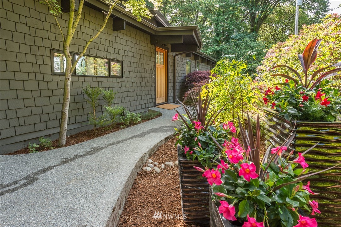 8436 Southwest Soper Road Vashon, WA 98070 - Photo 14 of 25