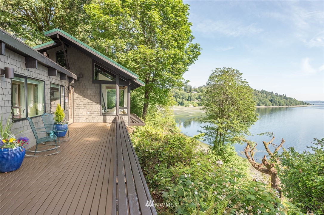 8436 Southwest Soper Road Vashon, WA 98070 - Photo 16 of 25