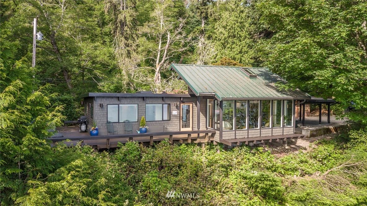 8436 Southwest Soper Road Vashon, WA 98070 - Photo 17 of 25