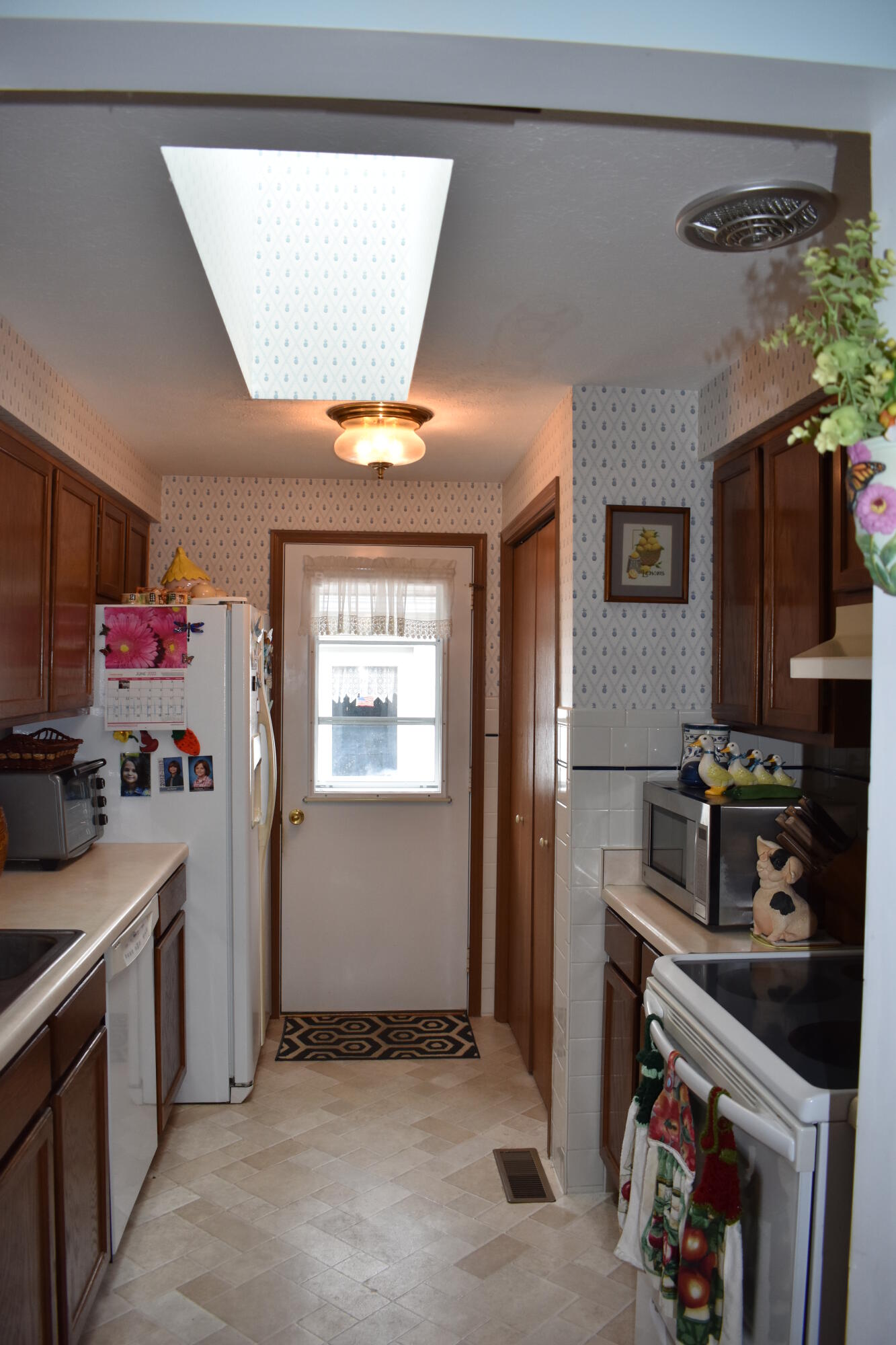 4432 Ridgewood Road East Springfield, OH 45503 - Photo 8 of 27